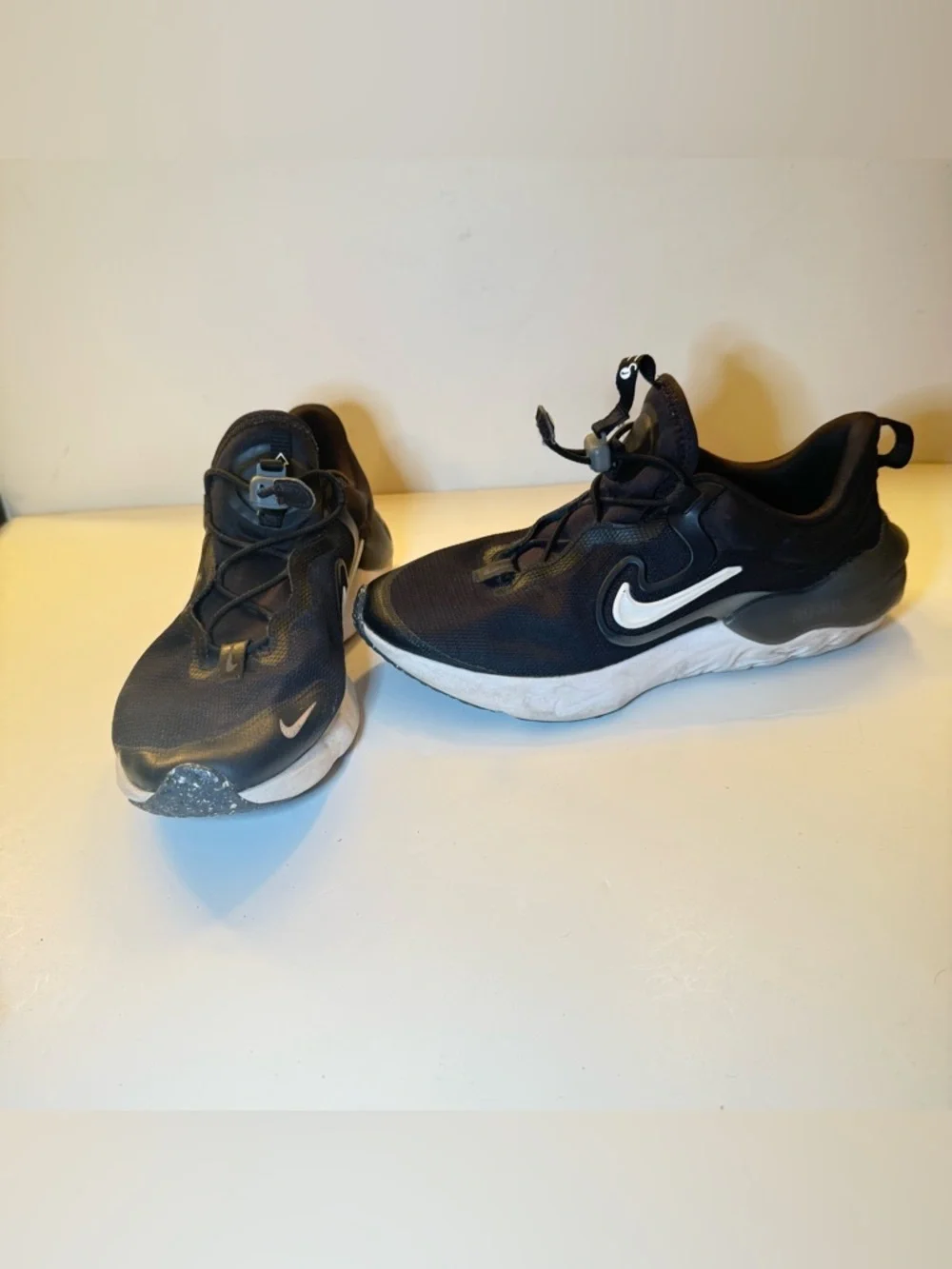 Nike Black and White Athletic Sneakers with Quick-Lace